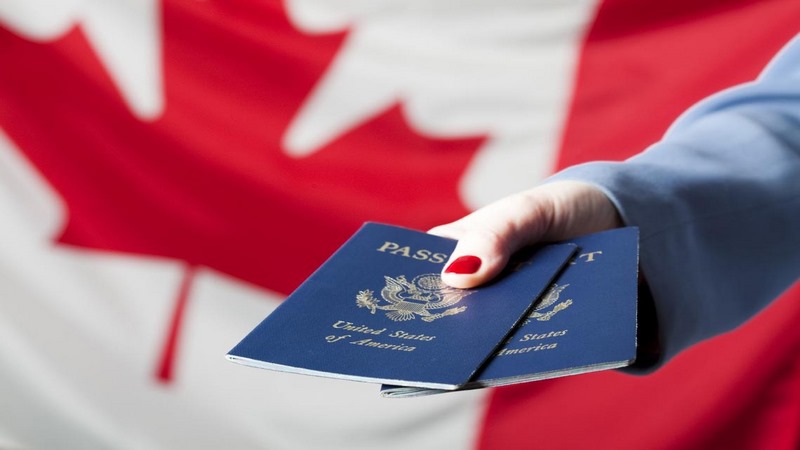 visa du lịch canada có được đi làm không